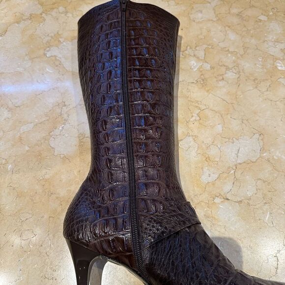 Elegant Brown Heeled Boots - Picture 8 of 14